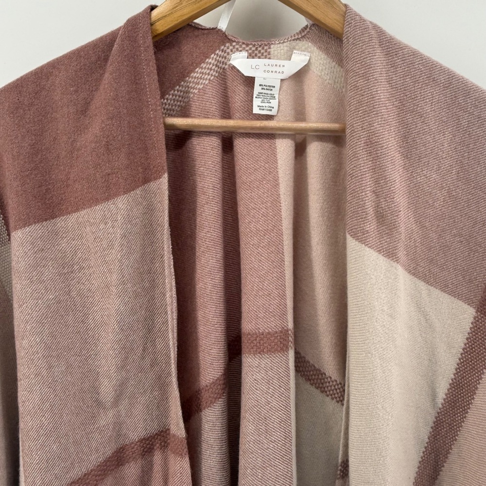 LC Lauren Conrad Mauve Pink Plaid Open Front Poncho Wrap Fringe One Size